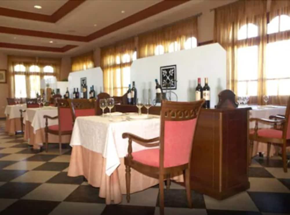 La Sierra Hotel Антекуера Екстериор снимка