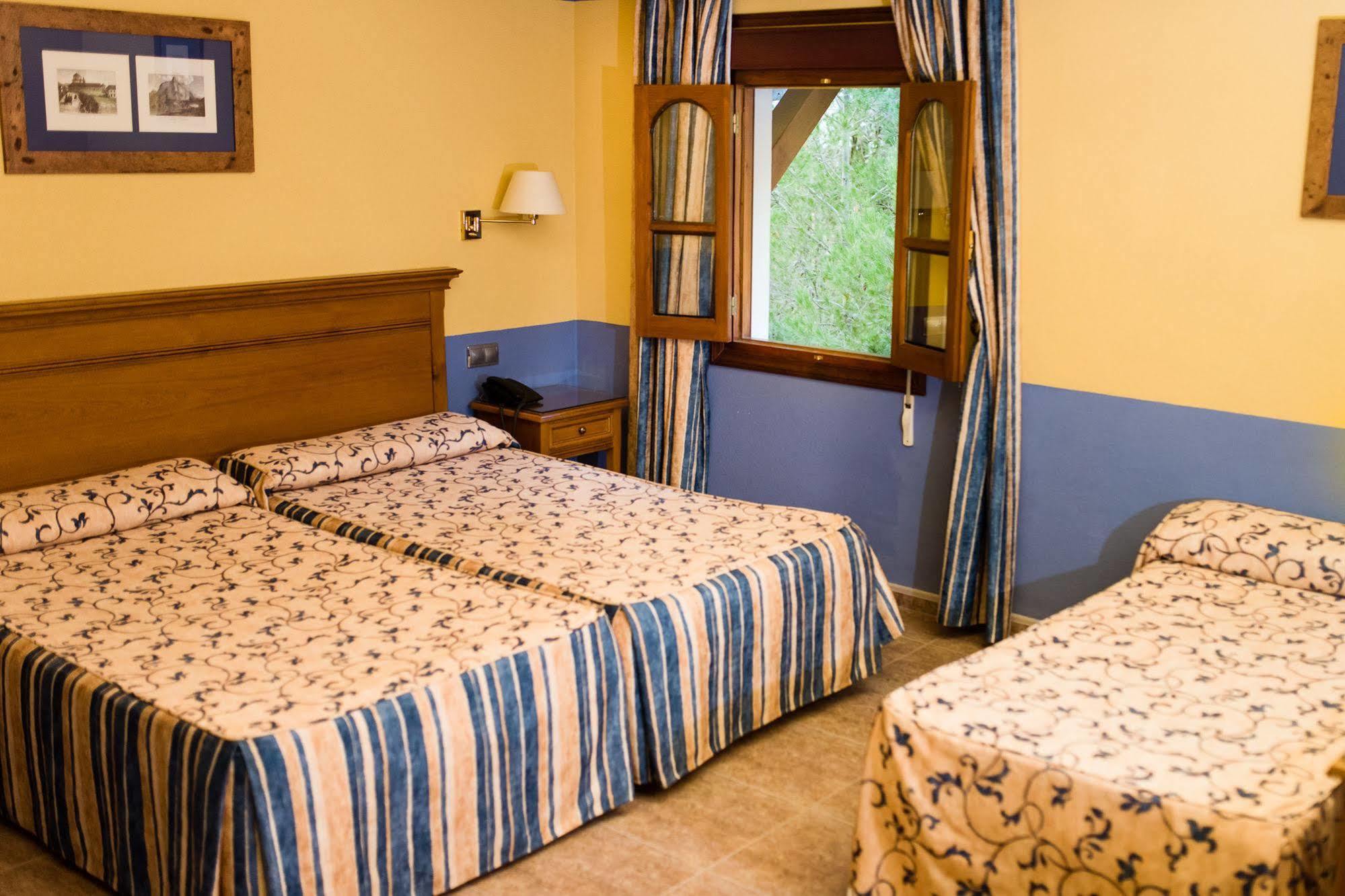 La Sierra Hotel Антекуера Екстериор снимка