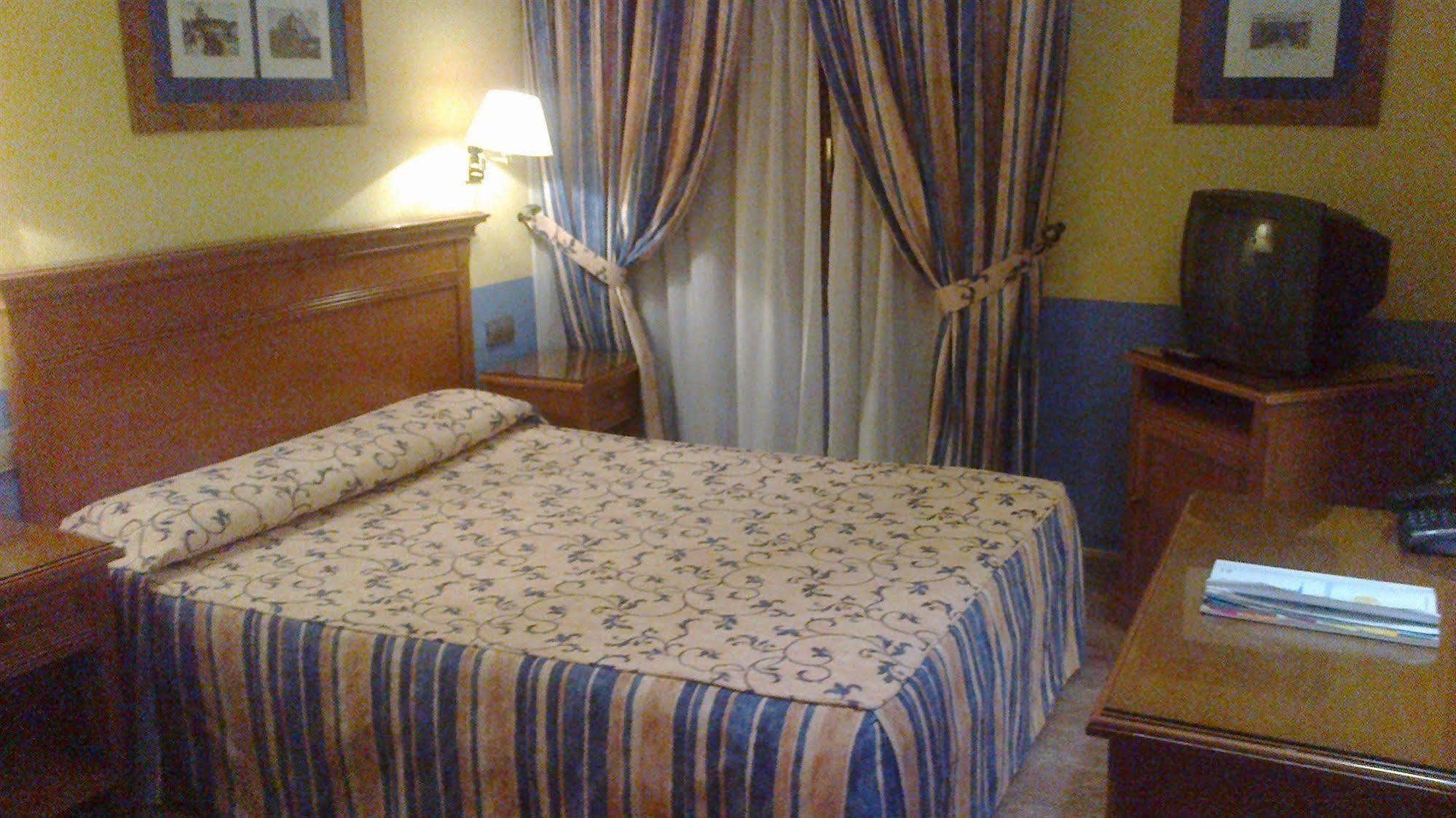 La Sierra Hotel Антекуера Екстериор снимка