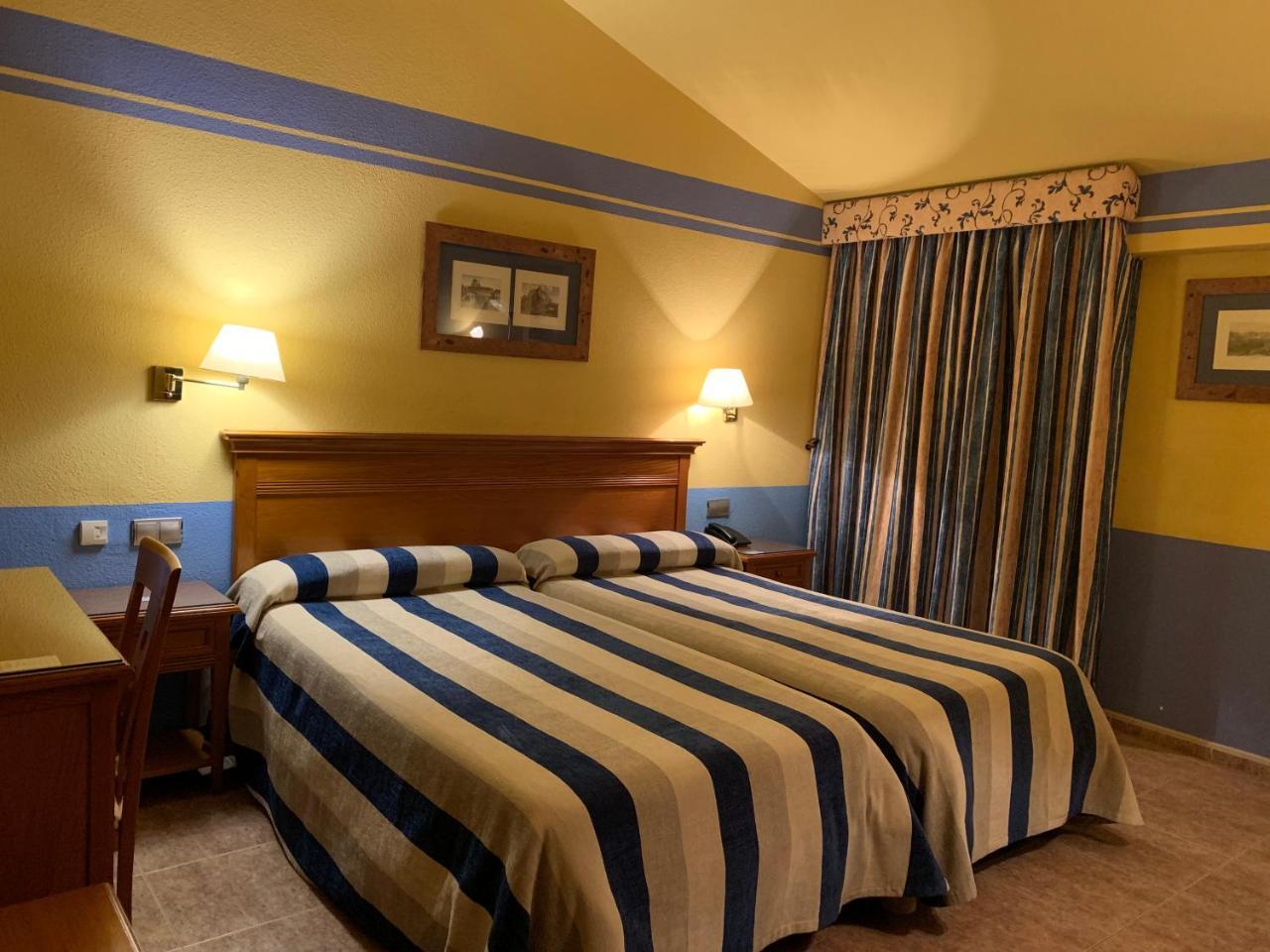 La Sierra Hotel Антекуера Екстериор снимка